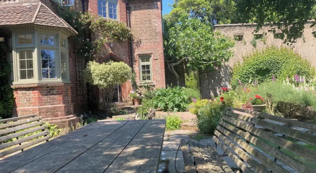 Коттедж The Walled Garden