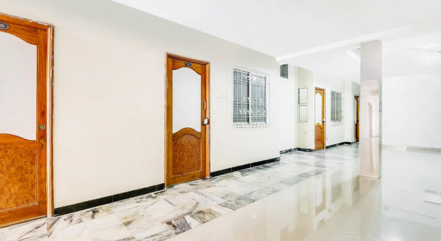 SPOT ON 63377 Hotel City Heart, Réserver Hôtel Gondia 