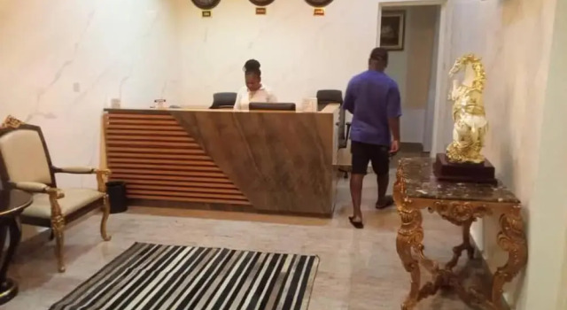 Reina Villa Hotel, Rezervați Hotel Hoteluri SPA în Ikpoba-Okha, SPA
