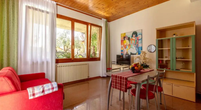 Villa Mariarosa Apartments, Забронировать Апартаменты/квартира Отели озера Гарды с парковкой, Парковка
