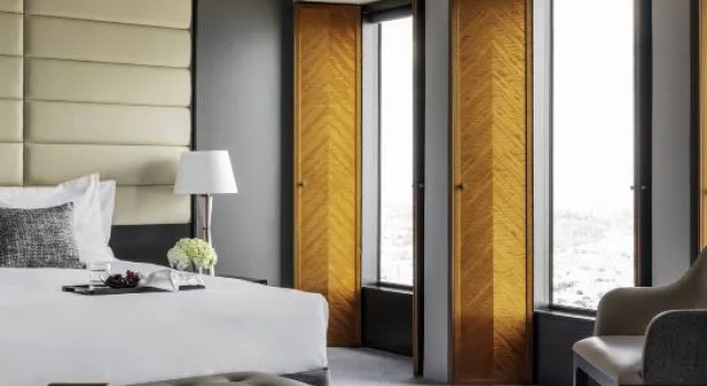 Полулюкс Sofitel Melbourne On Collins
