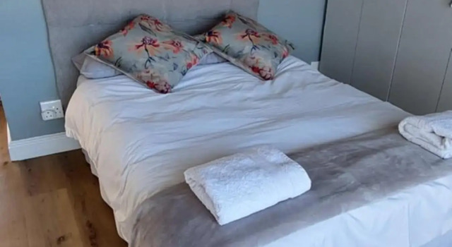 Kortrijk Paarl Self Catering
