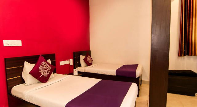 Oyo Flagship Bridge View Hotel
