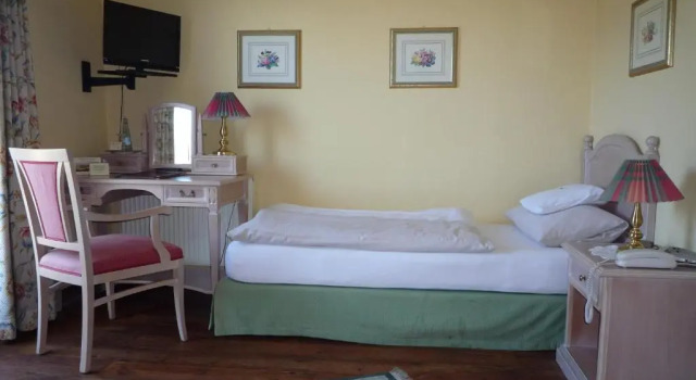 Одноместный номер Standard с балконом Hotel Behringers Traube