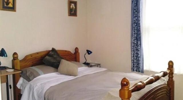 Crestwell House Bed & Breakfast, Брондау Қонақ үй Истли Hampshire