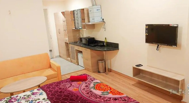 GM-1st Time Homestay in Mall with Taj Studios