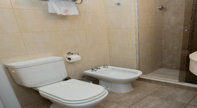 Трёхместный номер Standard с балконом Kube Apartments Express