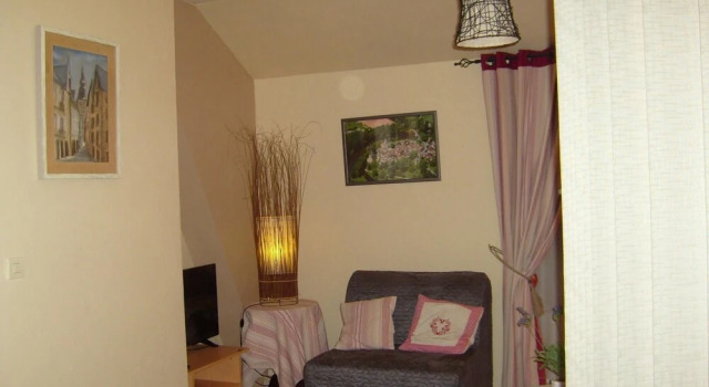 Apartment With one Bedroom in Thenon, With Pool Access, Furnished Terr, Rezerwuj Apartament Thenon Black Perigord