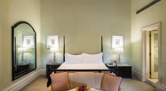 Номер Luxury Taj West End