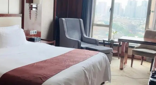 Huafeng Huatian Holiday Hotel Ningxiang, Book Hotel Ningxiang Hunan