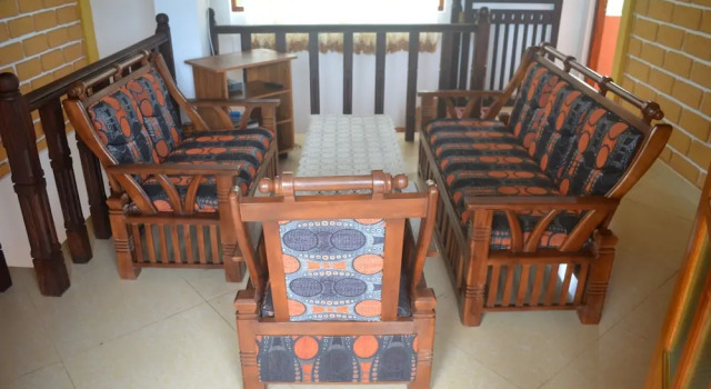 Апартаменты Deluxe Shyni Tourist Guesthouse