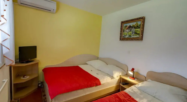 Апартаменты Rooms & Apartments Jana