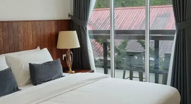 Люкс Deluxe Sling & Stone Mountain Suites - Heritage House