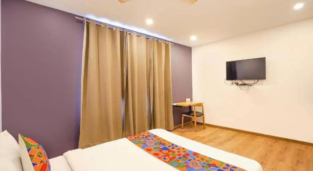 OYO Rooms Patrakarpuram Market