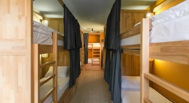 Кровать в общем номере (женский номер) DREAM Hostel Lviv