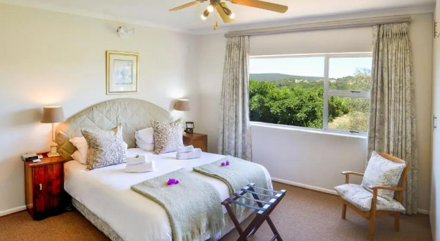 Люкс Executive Sundune Guest House & Self Catering
