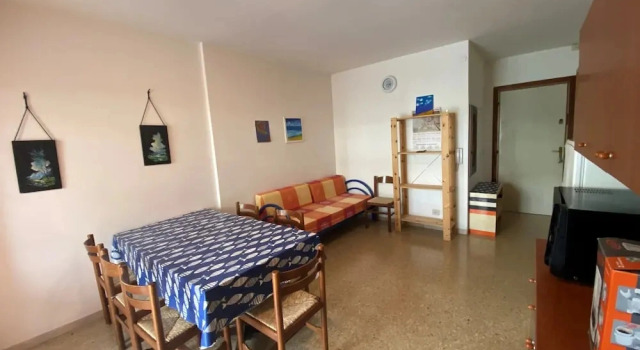 Beachfront Stay 50m From the sea With Balcony, Забронировать Апартаменты/квартира Бибионе-Пинеда Венето