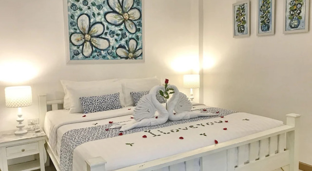 Двухместный номер Deluxe с видом на сад Casa Blanca Boutique Hotel - SHA Plus