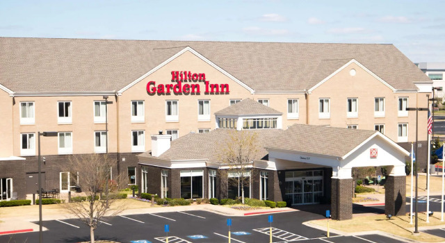 Четырёхместный номер Standard Hilton Garden Inn Oklahoma City North Quail Springs