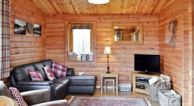 Deveron Valley Cottages 27781, Prenota Hotel Aberchirder 