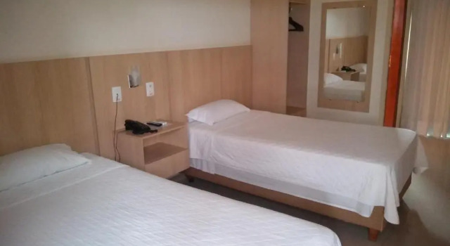 Одноместный номер Deluxe Victoria Plaza Hotel