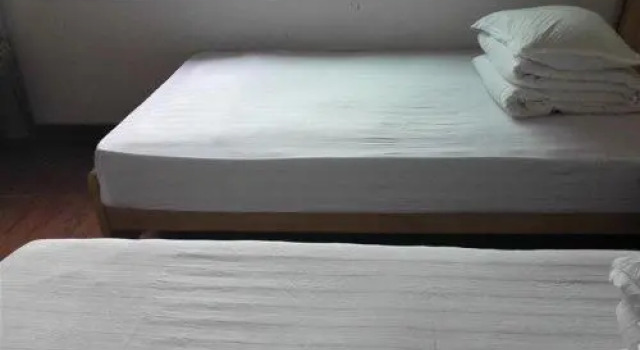 Yibin Shunan Zhuhaizhulin Farmstay, Varaa Hotelli Hotellit Sichuan pysäköinnillä, Pysäköinti