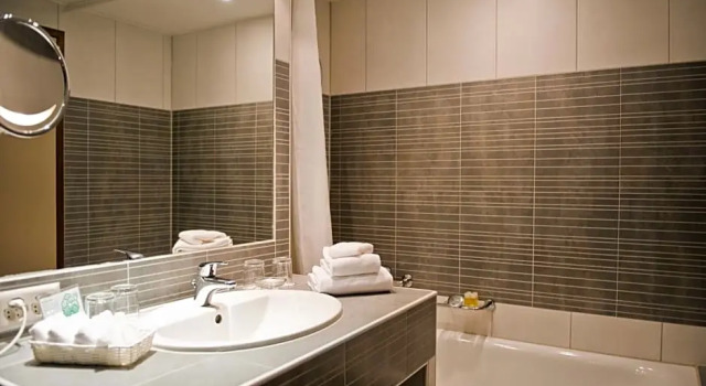 Семейный номер Standard Hotel Silberhorn - Residences & Spa Wengen