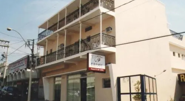 Hotel Fenix, Забронировать Отель Отели Олимпии с парковкой, Парковка