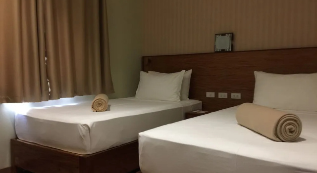 Standardowy pokój Coron Soleil Express Hotel