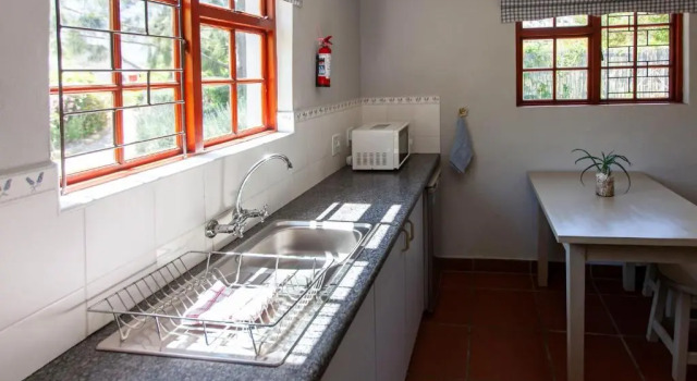 Бунгало Summerhill Guest Farm