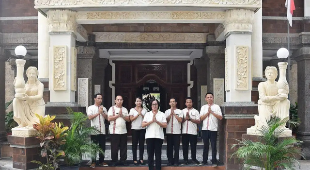 Puri Saron Senggigi Hotel, Book Hotel Hotels in Lombok with Parking, Parking
