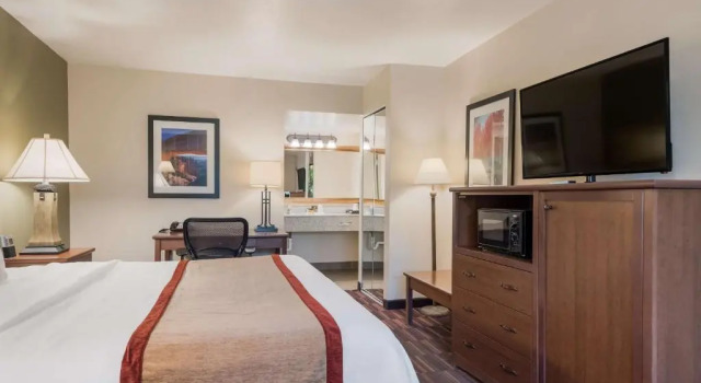 Двухместный номер Deluxe Best Western Town and Country Inn