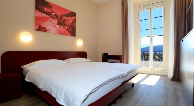 Двухместный номер Standard с балконом и с видом на озеро Hotel Elvezia Ascona