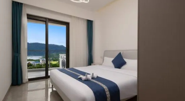 Люкс Luxury с 3 комнатами с балконом Sanya Haitang Bay Sinuo Meisu Hotel (Poly Haitang Bay Houhai Branch)