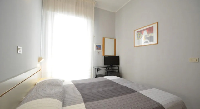 Двухместный номер Economy с балконом Hotel Mirabella