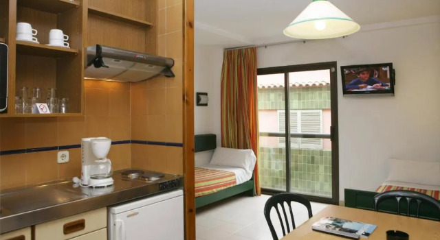 Семейные апартаменты c 1 комнатой Apartaments Rosanna