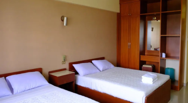 Четырёхместный номер Standard Jor Koo City Hotel