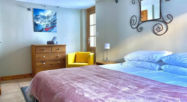 4 Bedroom, 4 Bathroom, Hot Tub, Chamonix Centre