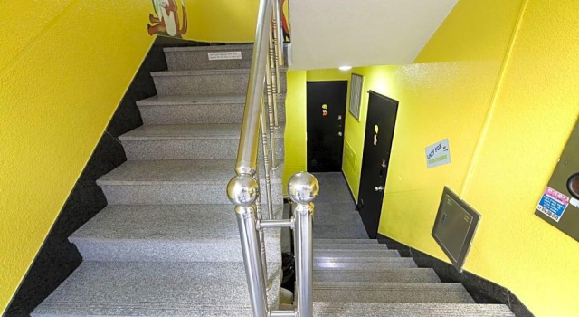 Hongdae Lazyfox Den Hostel, Забронировать Хостел Хостелы Сеула, рядом с Магазин Butter zakka, Хостел