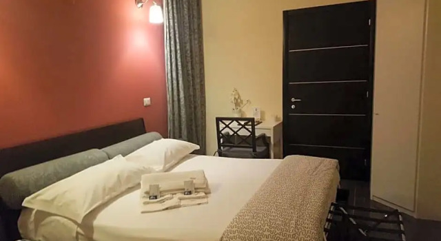 Ascot Holiday Home, Buchen Sie Hotel Caianello 
