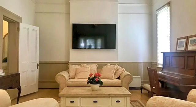 Te Rata House - All 6 Rooms, Забронировать Отель Блейни Central West NSW