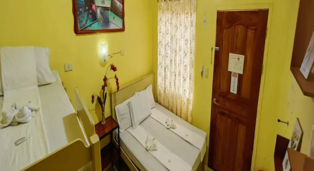 Las Residencias Bed and Breakfast, Prenota Bed & breakfast Hotel a Palawan con parcheggio, Parcheggio