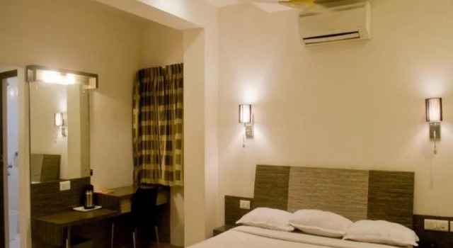 Hotel Maniam Classic, Забронировать Отель Отели Тируппур с завтраком, Завтраки