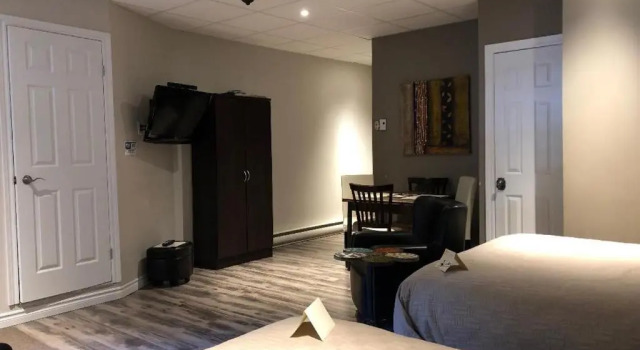 Четырёхместный номер Standard Bed and Breakfast Du Repos