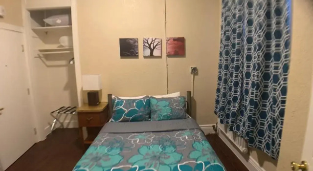 Двухместный номер Standard Orange Village Hostel