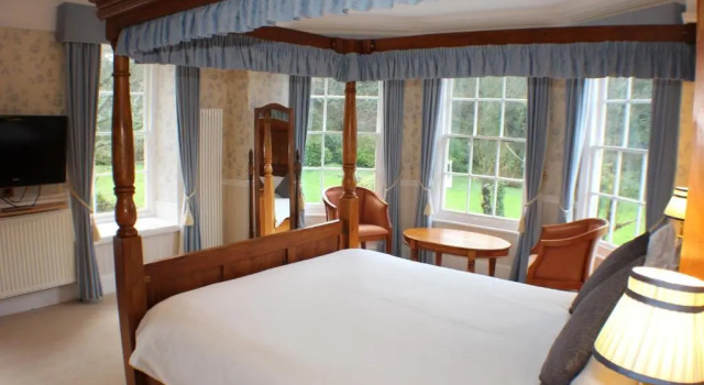 Номер Luxury Rose in Vale Country House Hotel
