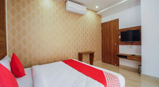 OYO 24327 Royale Sejour, Забронировать Отель Отели штата Раджастхана 3 звезды, 3*