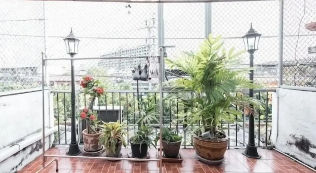 Коттедж Pillow Pillow House Sukhumvit-Rama4