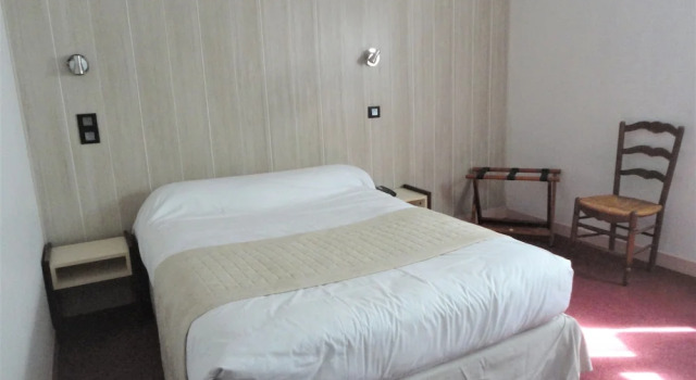 La Bonne Auberge, Réserver Auberge de jeunesse Pommevic Languedoc-Roussillon