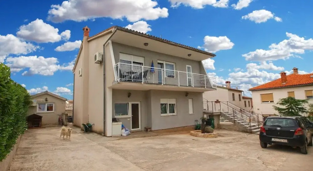 Apartment 1413